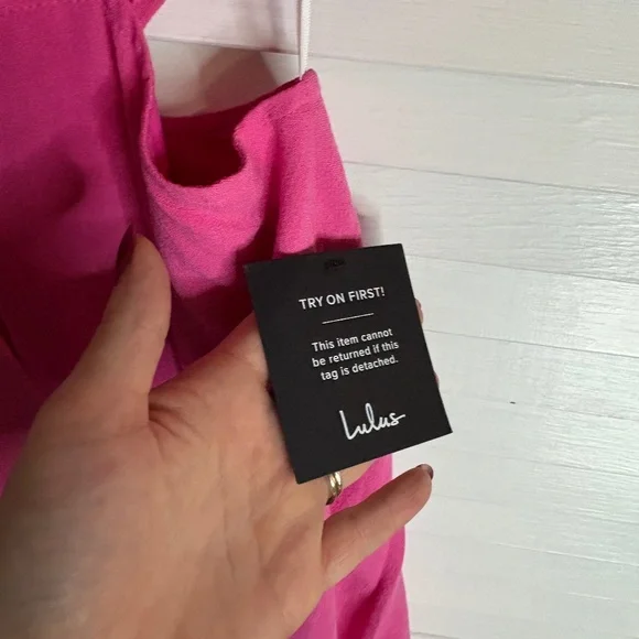 Lulus NWT Women’s SZ M Pink Cut Out Tie Front Mini Dress Short Sleeve VNeck - Picture 9 of 9